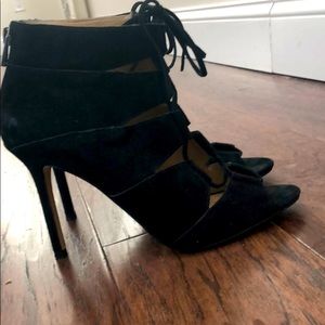 Ann Taylor Black Suede Lace Front Heel sz7